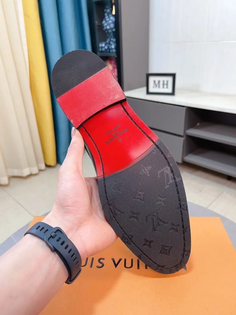 Men's men's shoes 💰520🌸🌸【LV Louis Vuitton】~ New product 🆕High-end original men's 🚹Business casual leather shoes, made of original cowhide open-edge bead fabric➕comfortable and soft cowhide lining➕cowhide insole, original LOGO rubber non-slip outsole. Code number: 38-44